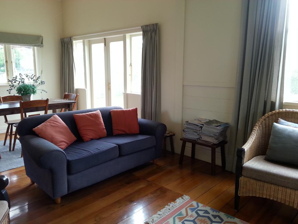The Vicarage Martinborough Βίλα Δωμάτιο φωτογραφία