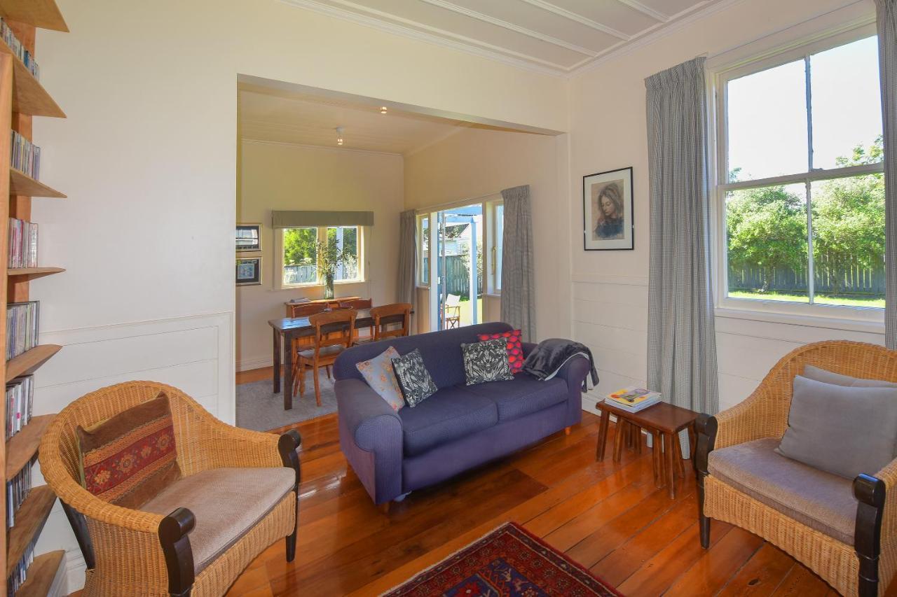 The Vicarage Martinborough Βίλα Εξωτερικό φωτογραφία
